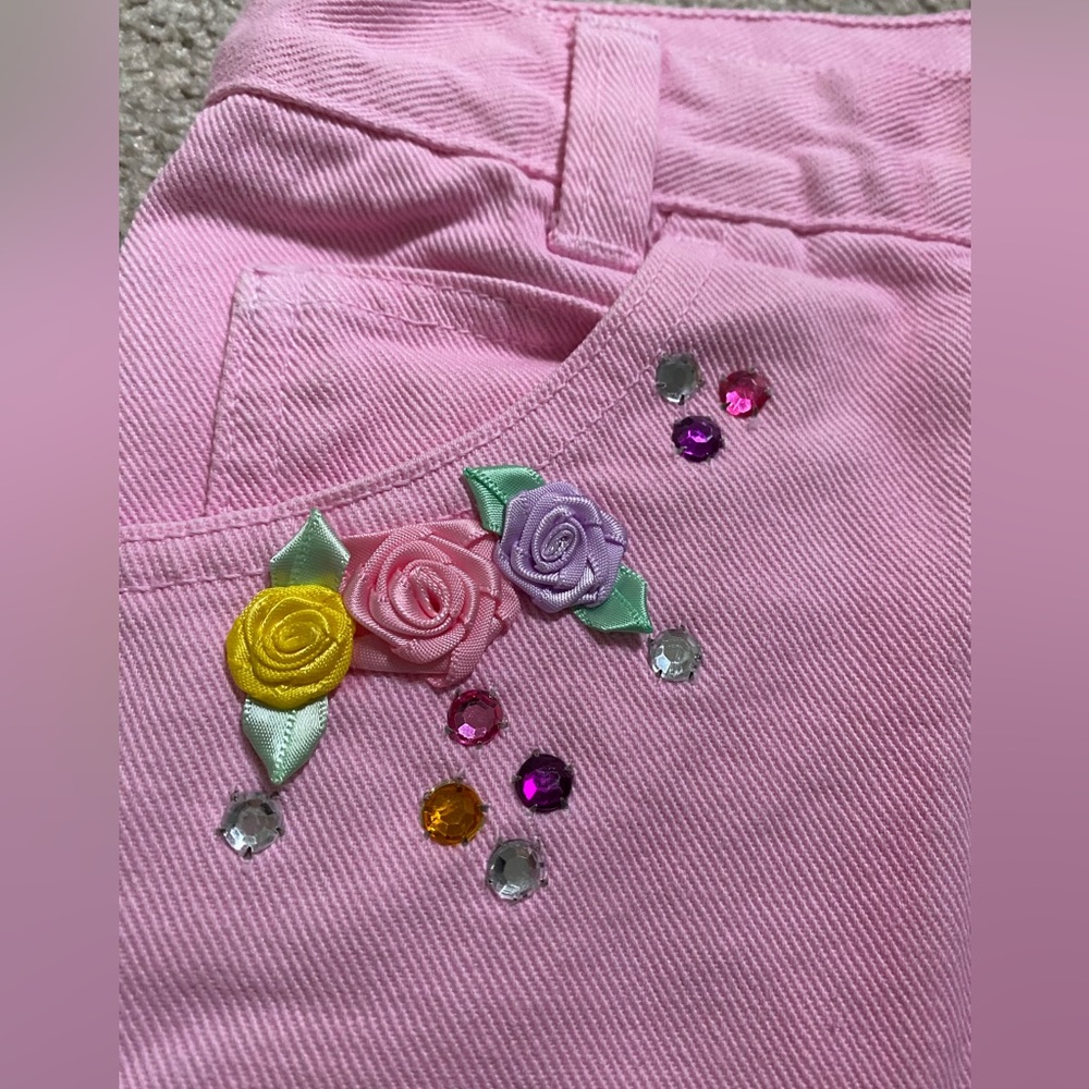 Adorable “Pink” Vintage Matching Top & Pants Set w/Pretty Accents